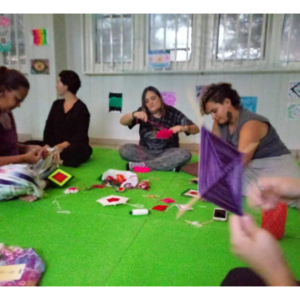 Oficina de Mandalas que aconteceu no "InspirArte - Sagrado Feminino" em Paulínia - SP, nov/2019.